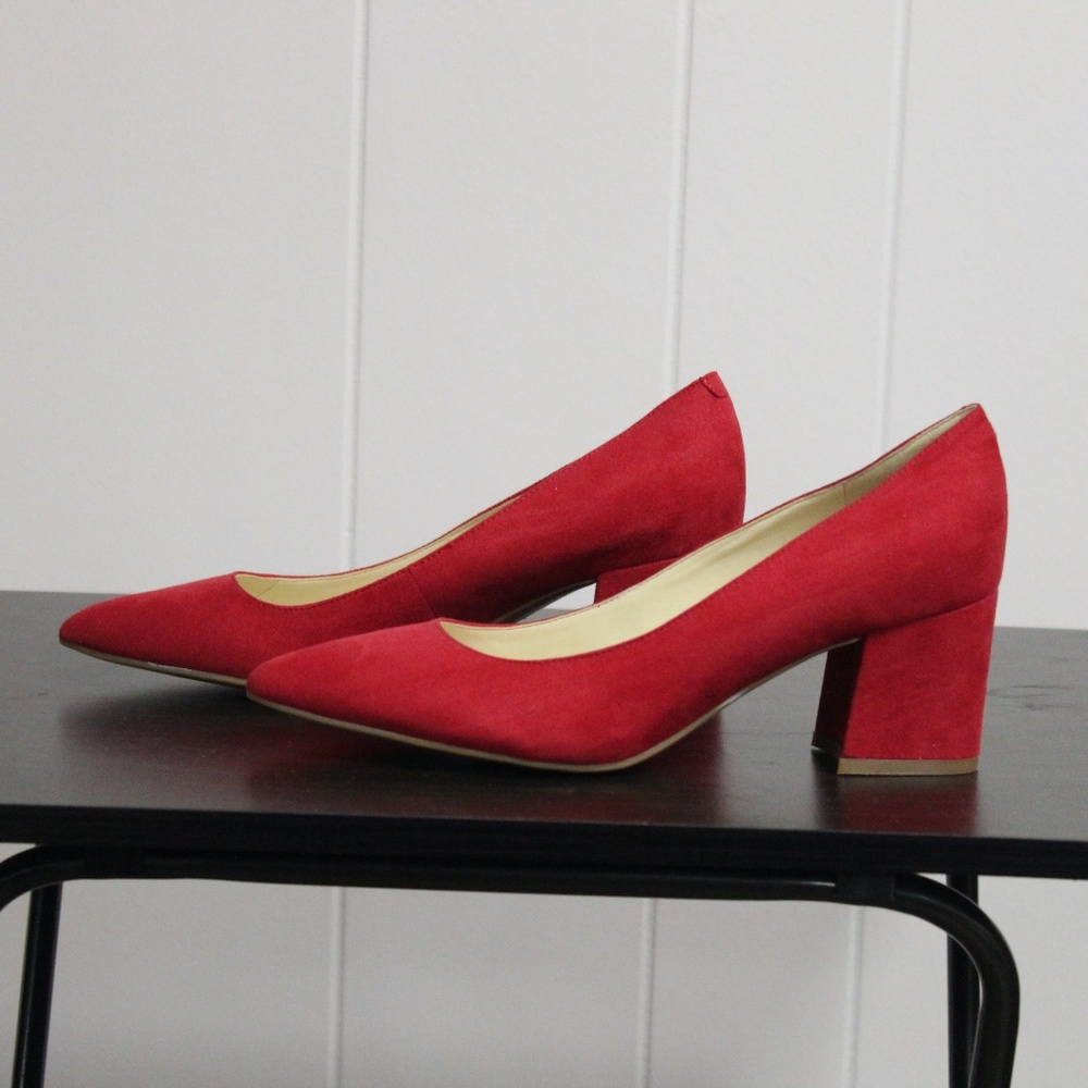 NWOT NINE WEST RED HEELS size 5.5/6